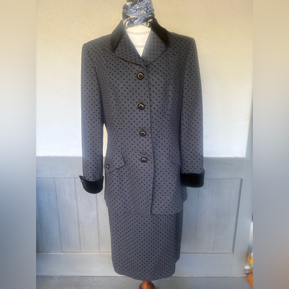 Vintage Rickie Freeman❤️Teri Jon Elegant Gray & Black Velvet Polka Dot Suit